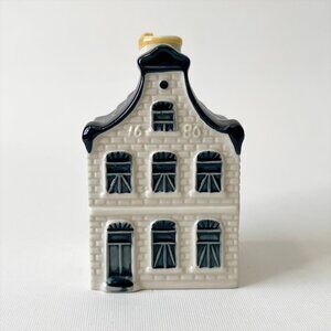 KLM Airlines Dutch Blue Delft House by BOLS #05 Amsterdam 2002 Empty